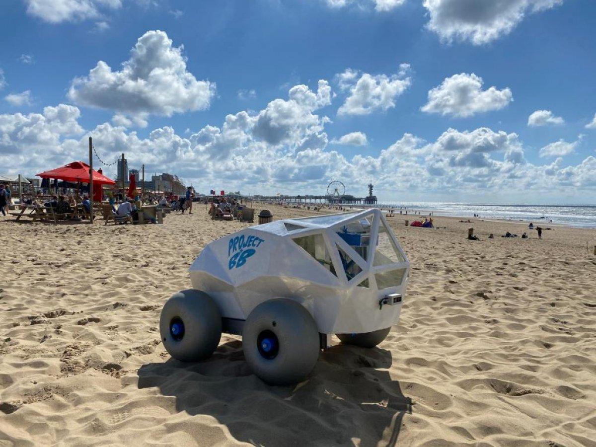 BEACHBOT