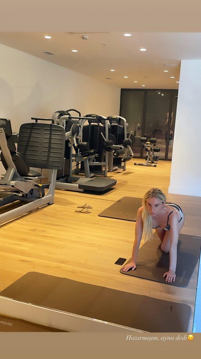 Gülşen'den yine çok konuşulacak pozlar