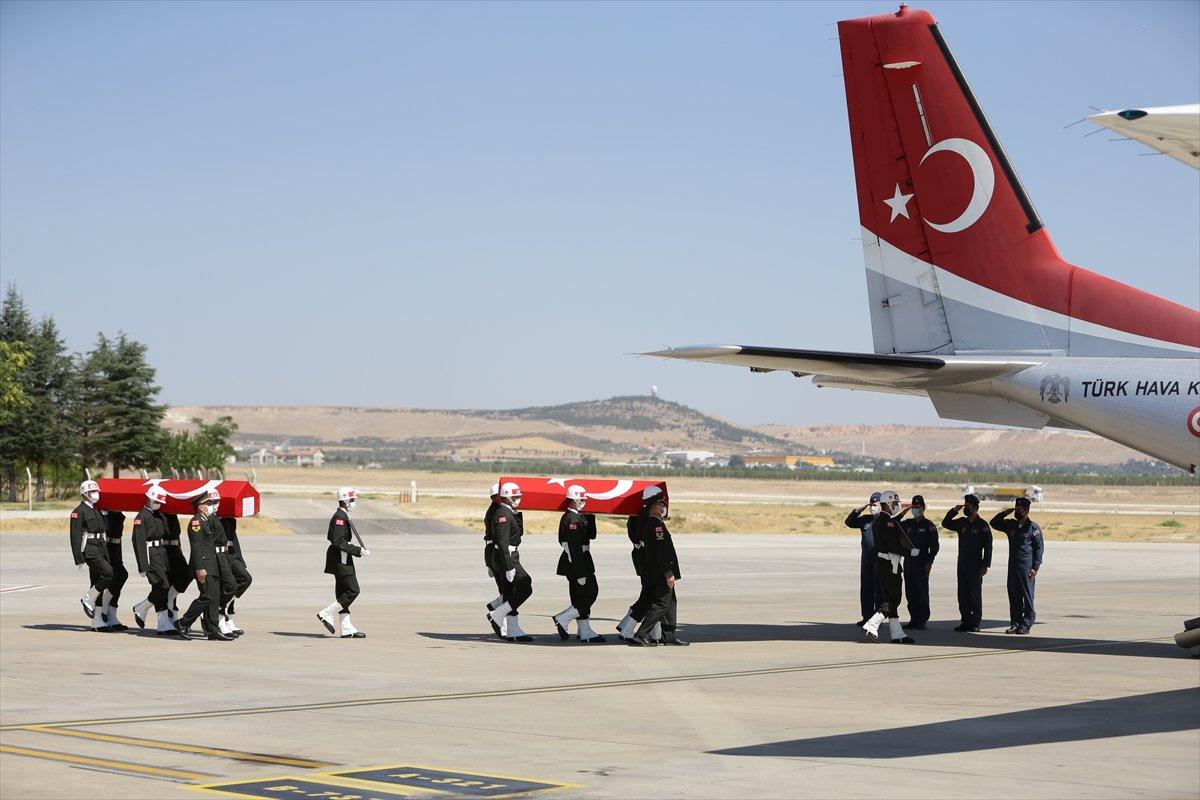 Fırat Kalkanı şehitleri son yolculuğuna uğurlandı