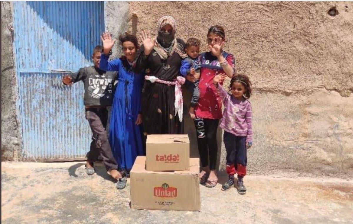 Mehmetçik’ten Barış Pınarı bölgesinde gıda yardımı