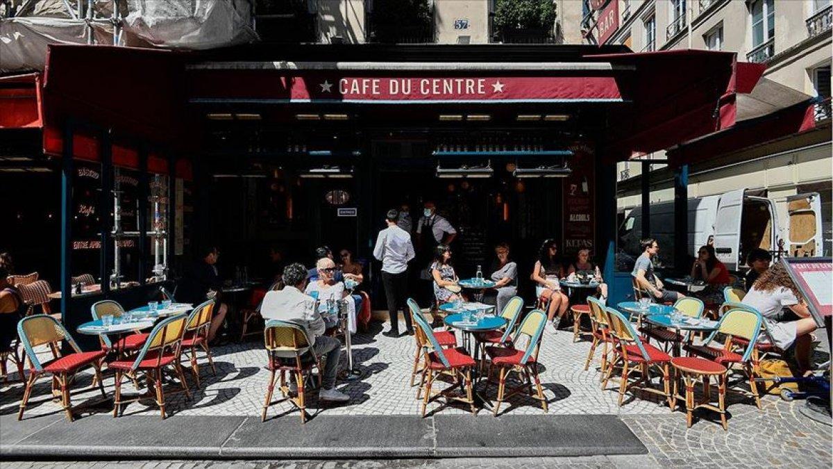 Fransa’da aşı pasaportu yasa tasarısı onaylandı