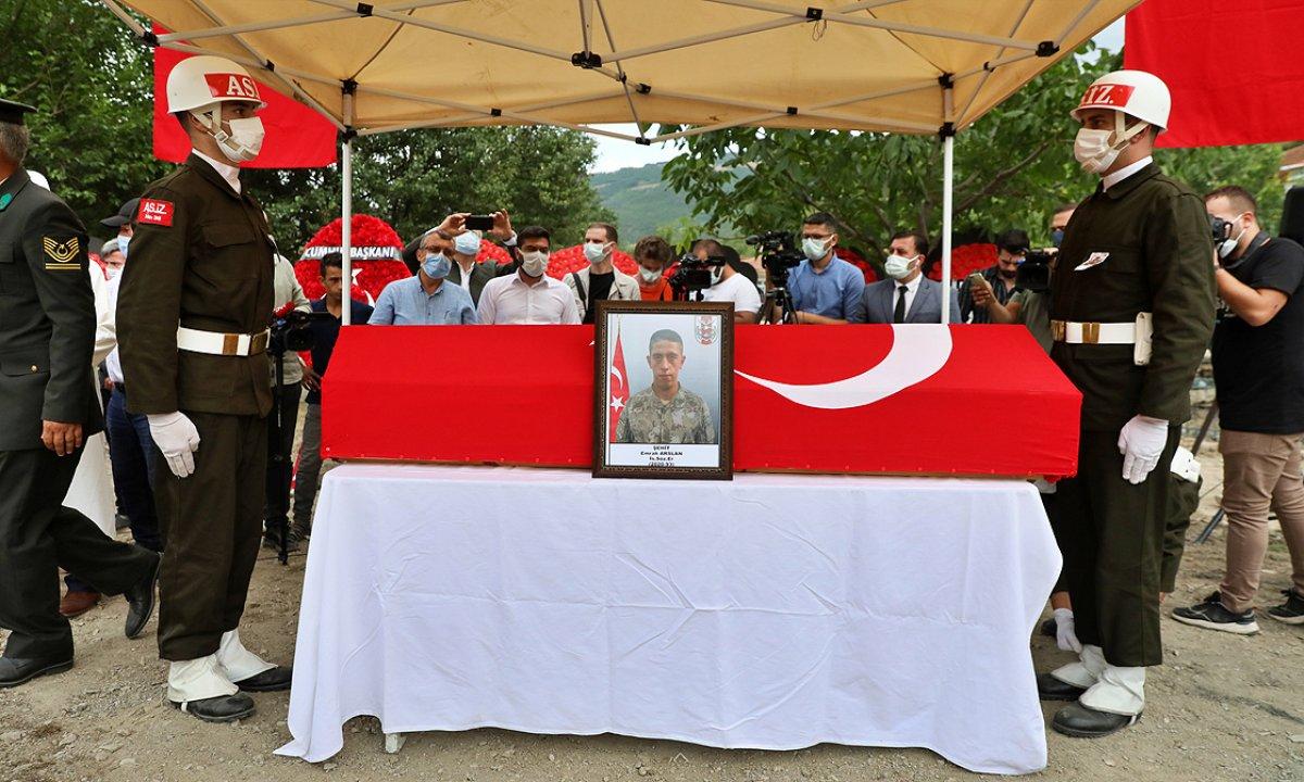 İngiltere’den Fırat Kalkanı bölgesindeki saldırıya kınama