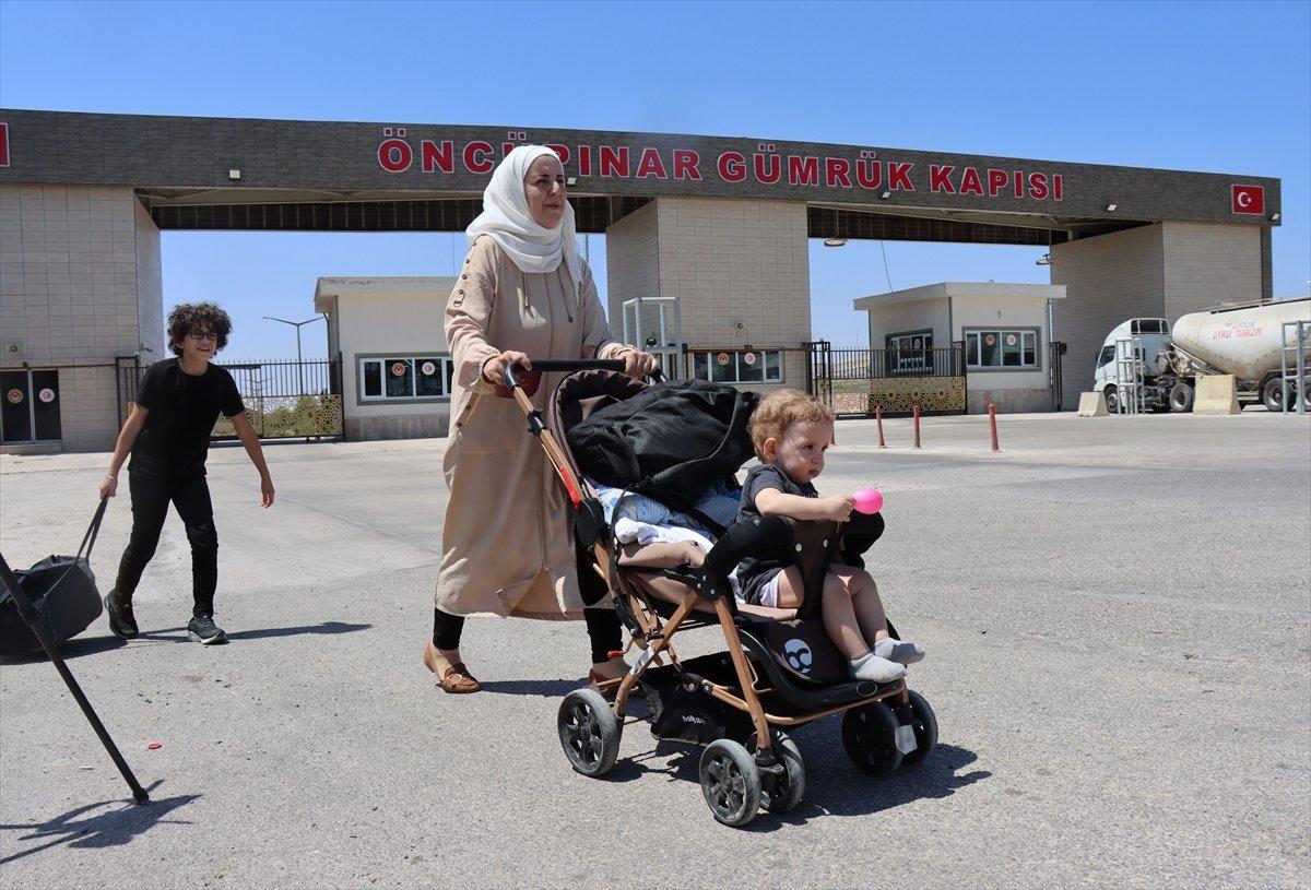 Suriyelilerin bayram sonrası Türkiye dönüşleri başladı