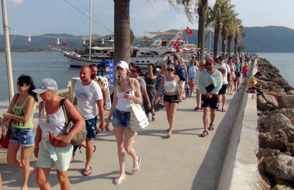Muğla'da tur tekneleri doldu taştı