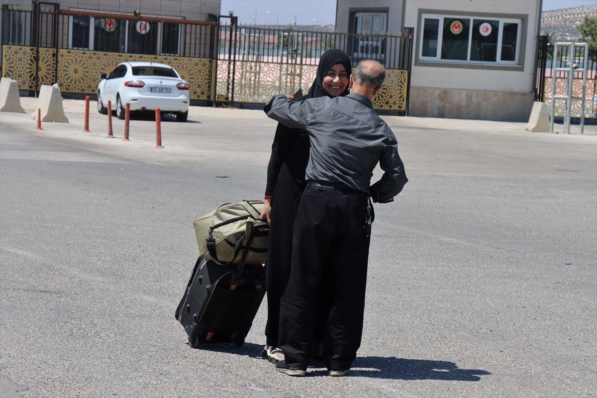 Suriyelilerin bayram sonrası Türkiye dönüşleri başladı