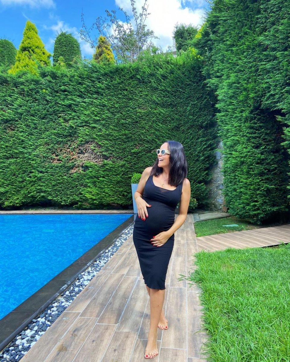 Bengü'den 2. hamilelik pozu