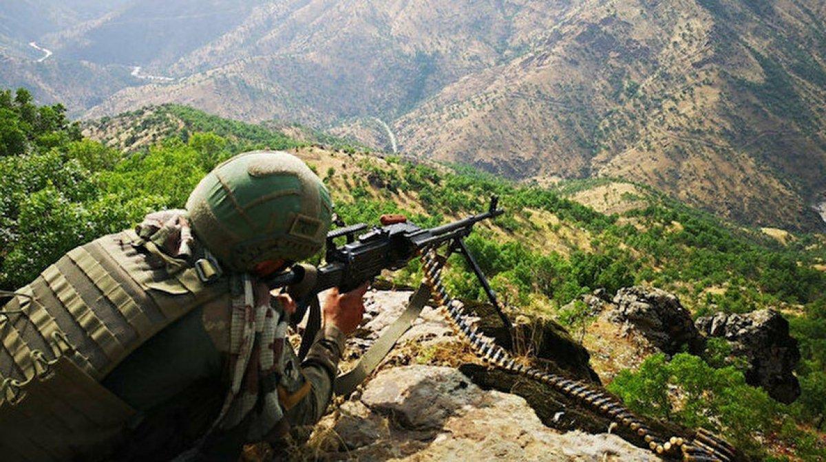 MSB: Üç bölgede 3 terörist etkisiz hale getirildi