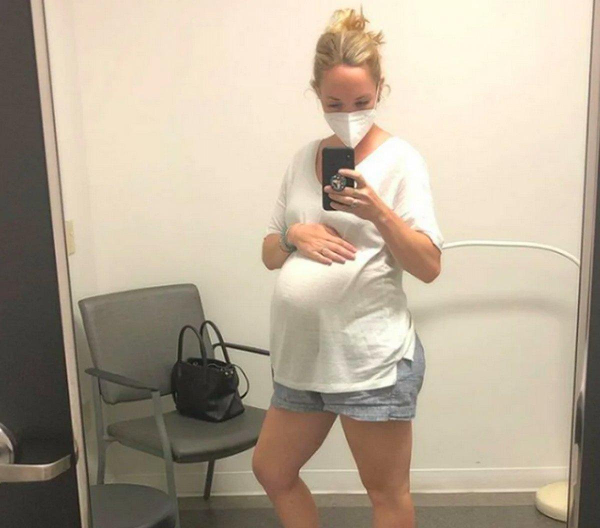 ABD'de ikiz kardeşinin bebeğini taşıyor