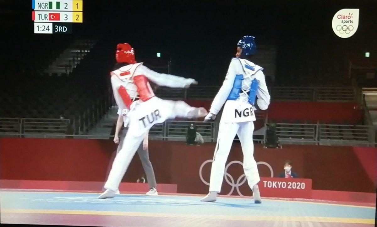 Milli tekvandocu Nur Tatar Tokyo'da çeyrek finalde