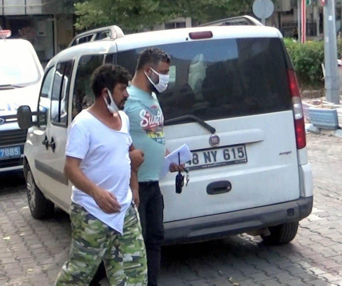 Muğla'da pompalı tüfekle köpeğini öldürdü