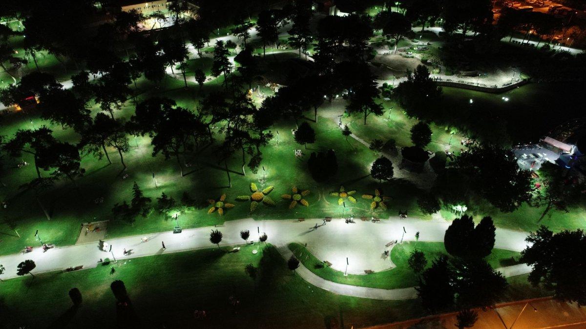 Balıkesir parkına Atatürk silüeti yapıldı