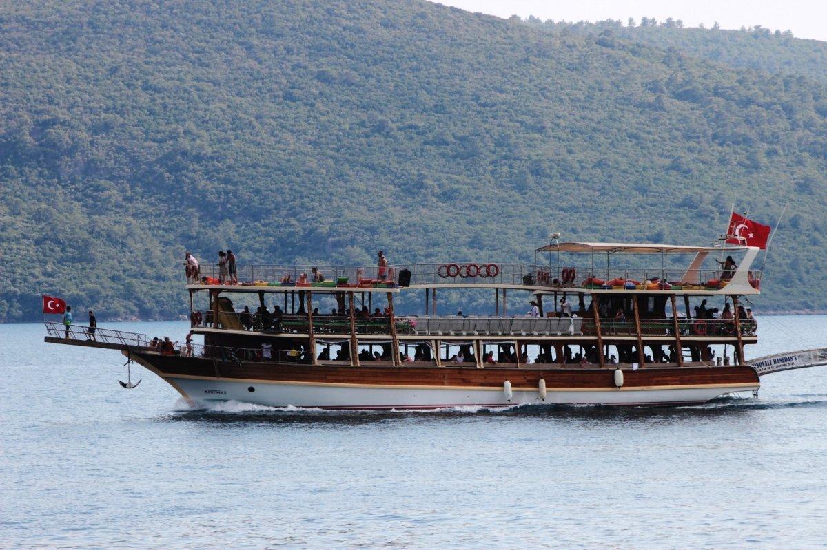 Muğla'da tur tekneleri doldu taştı