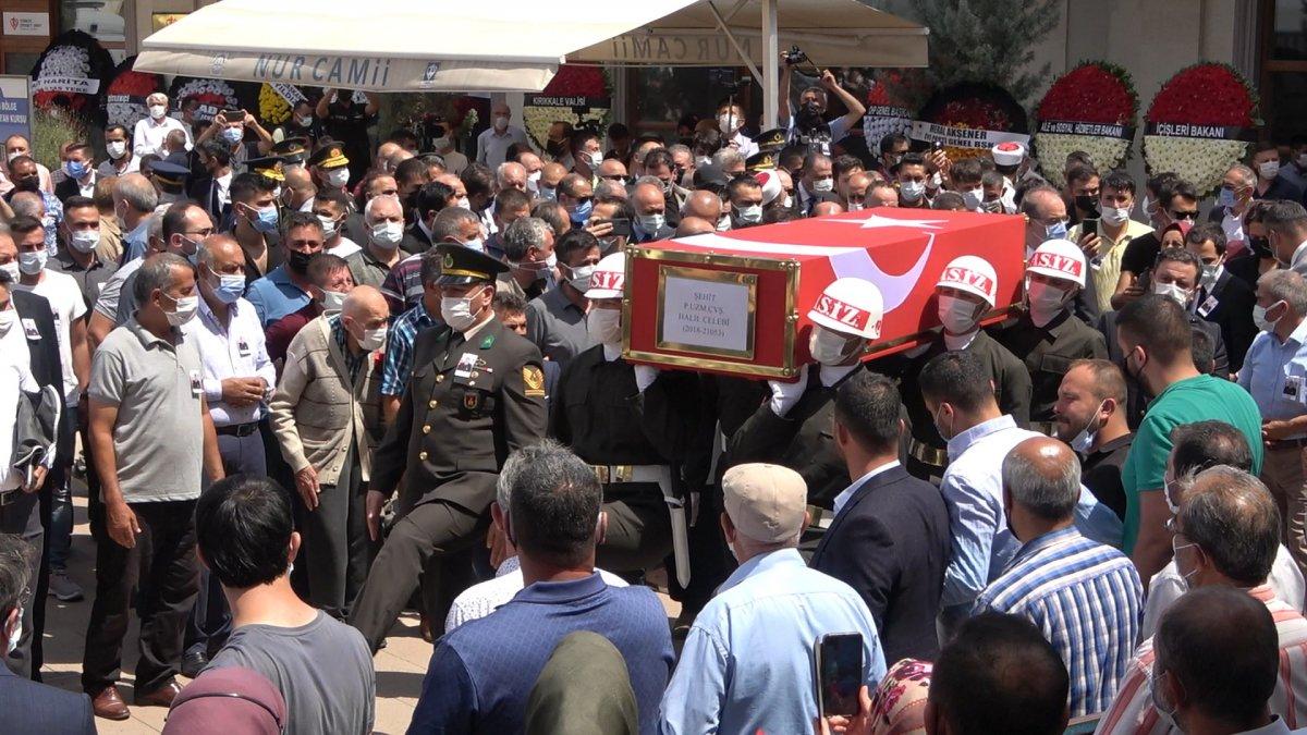 Şehit Halil Çelebi son yolculuğuna uğurlandı