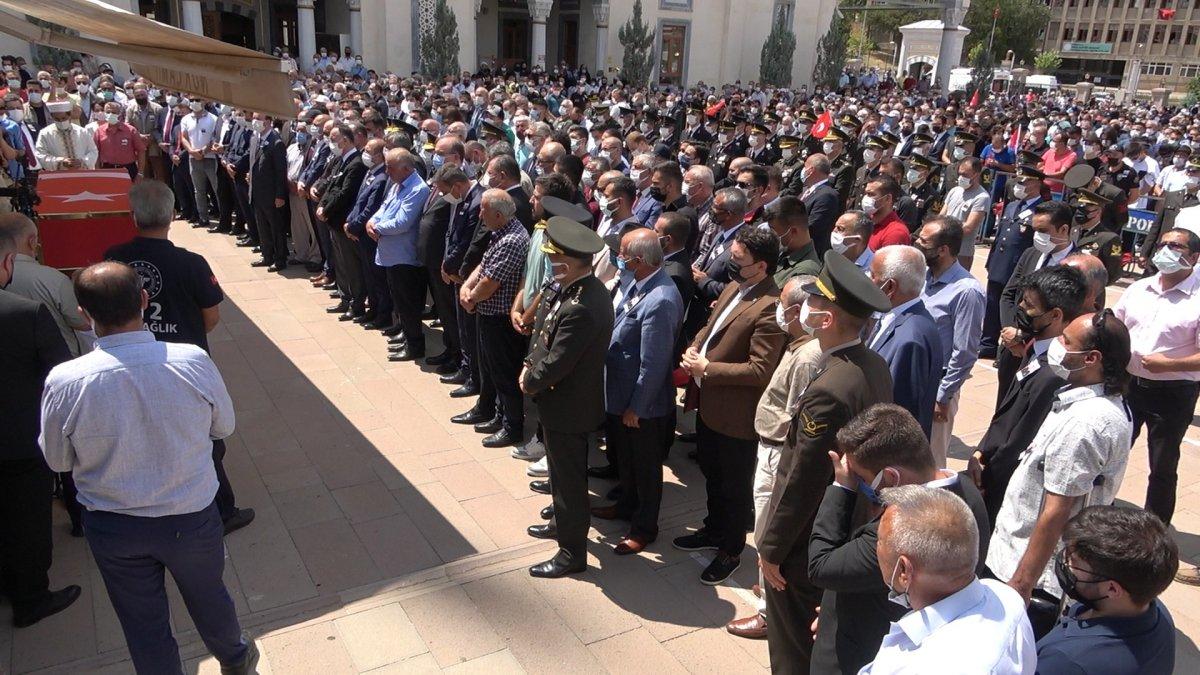 Şehit Halil Çelebi son yolculuğuna uğurlandı