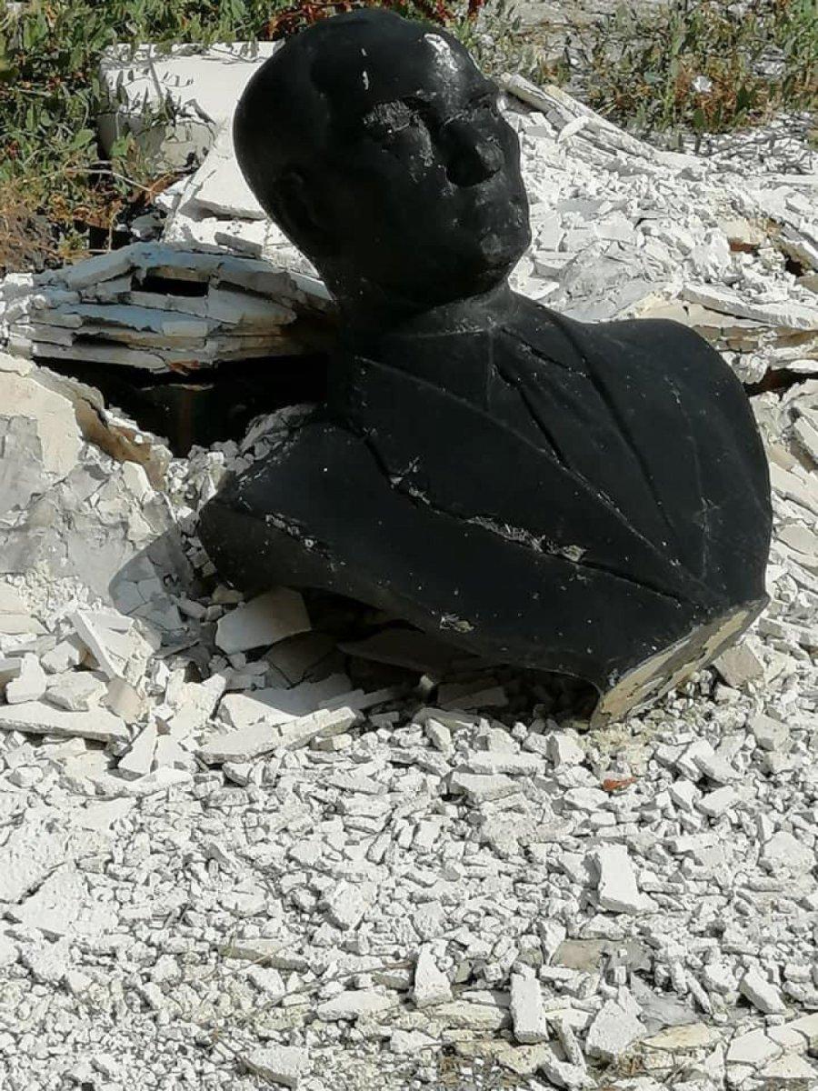 Afyonkarahisar’da Atatürk büstünün bahçeye atılmasına inceleme