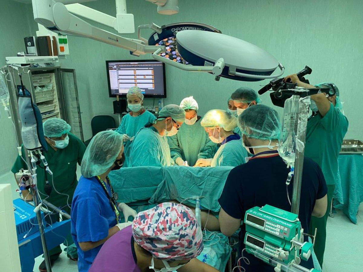 Akdeniz Üniversitesi'nde Türkiye'nin ikinci rahim nakli başladı