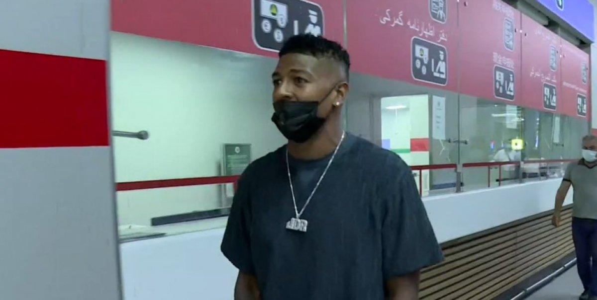 Patrick van Aanholt İstanbul'da