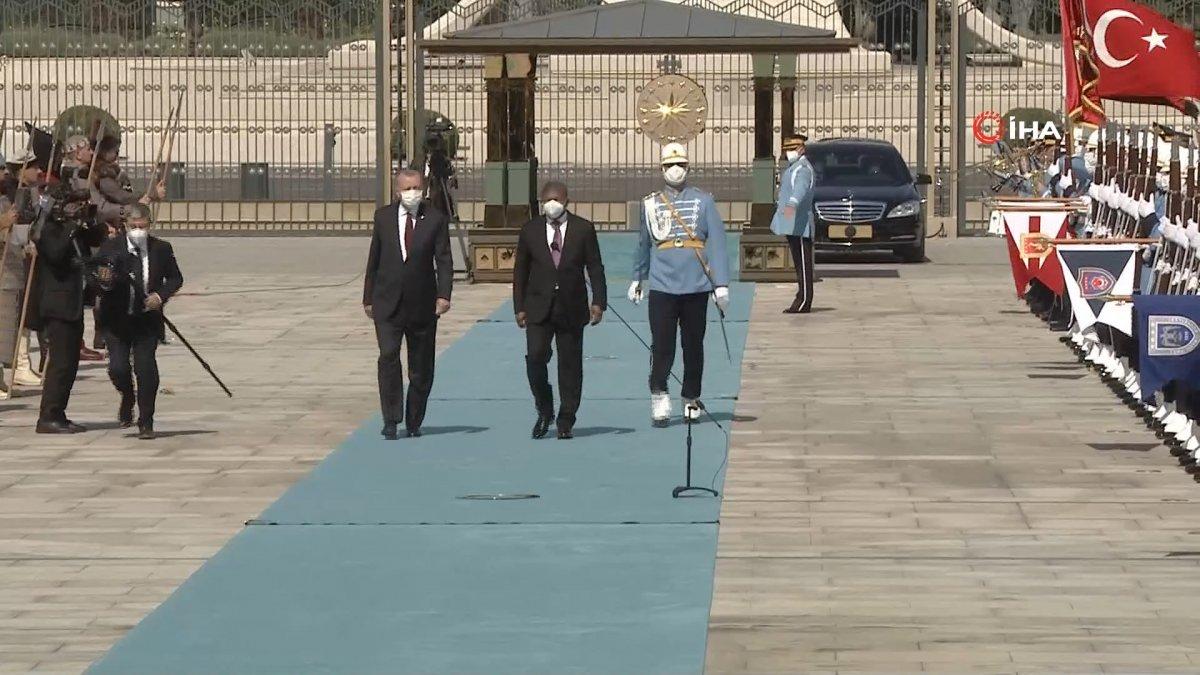 Cumhurbaşkanı Erdoğan, Angola Cumhurbaşkanı Lourenço'yu resmi törenle karşıladı