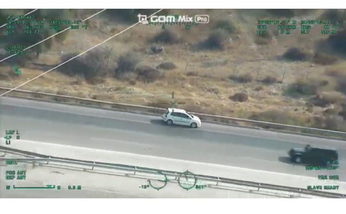 Adana’da ters şeritten ilerleyen 2 araç helikopterle takip edildi