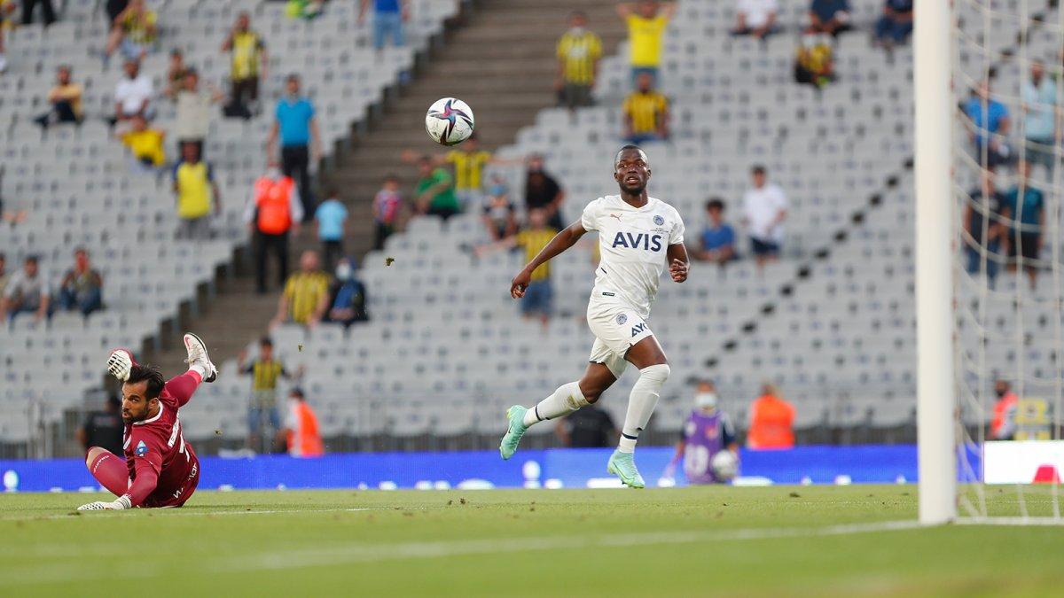 Fenerbahçe, Zwolle ile berabere kaldı