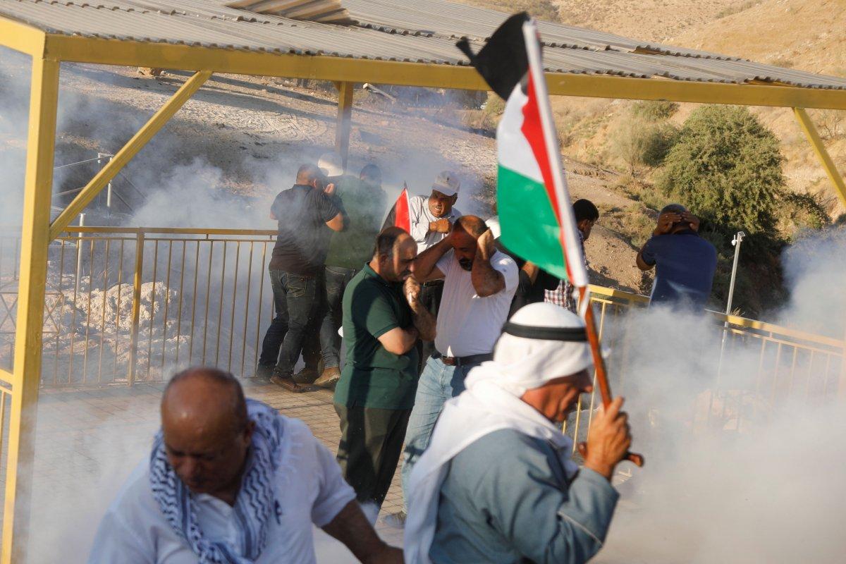 İsrail güçlerinden Filistinli protestoculara sert müdahale: 1 ölü 158 yaralı
