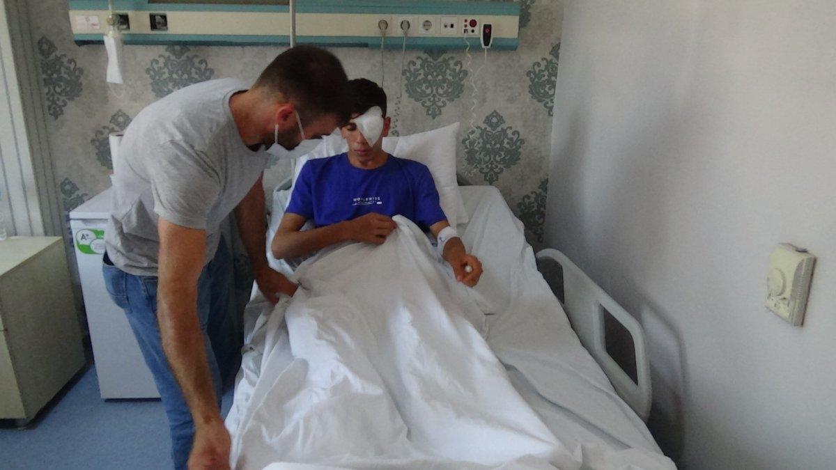 Diyarbakır'da patlatılan maytap, 17 yaşındaki genci gözünden etti