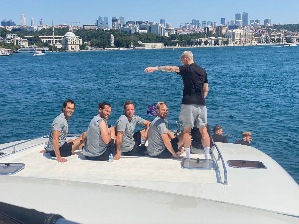 PSV Eindhoven'dan Boğaz turu