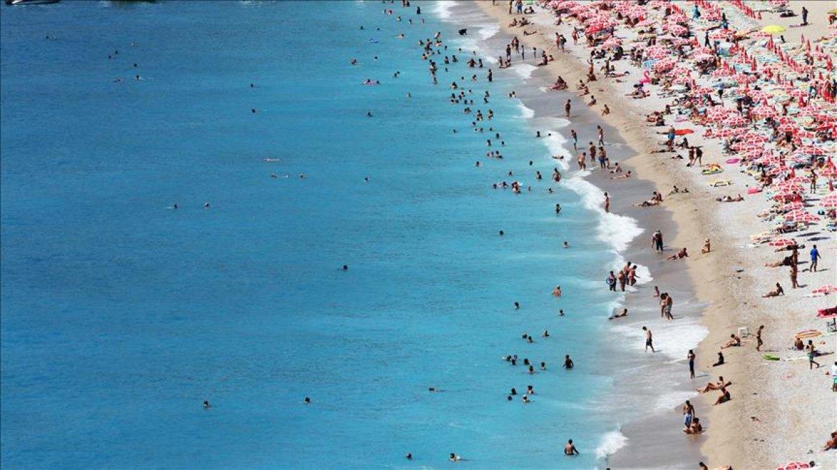 Bayram tatili döneminde değişen koronavirüs vaka tablosu