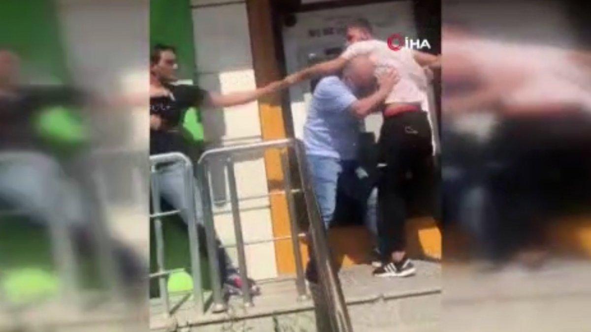 Esenyurt’taki ATM’de sıra kavgası