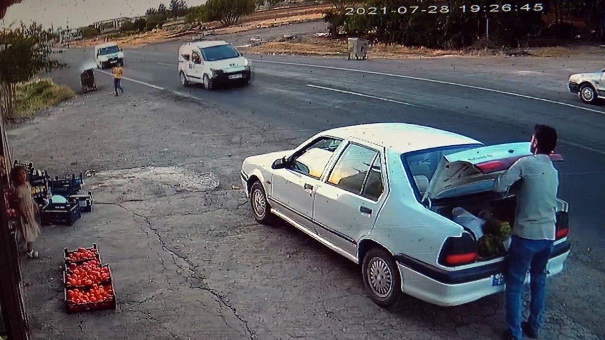 Şanlıurfa'da çocuğun kazadan kurtulma anı