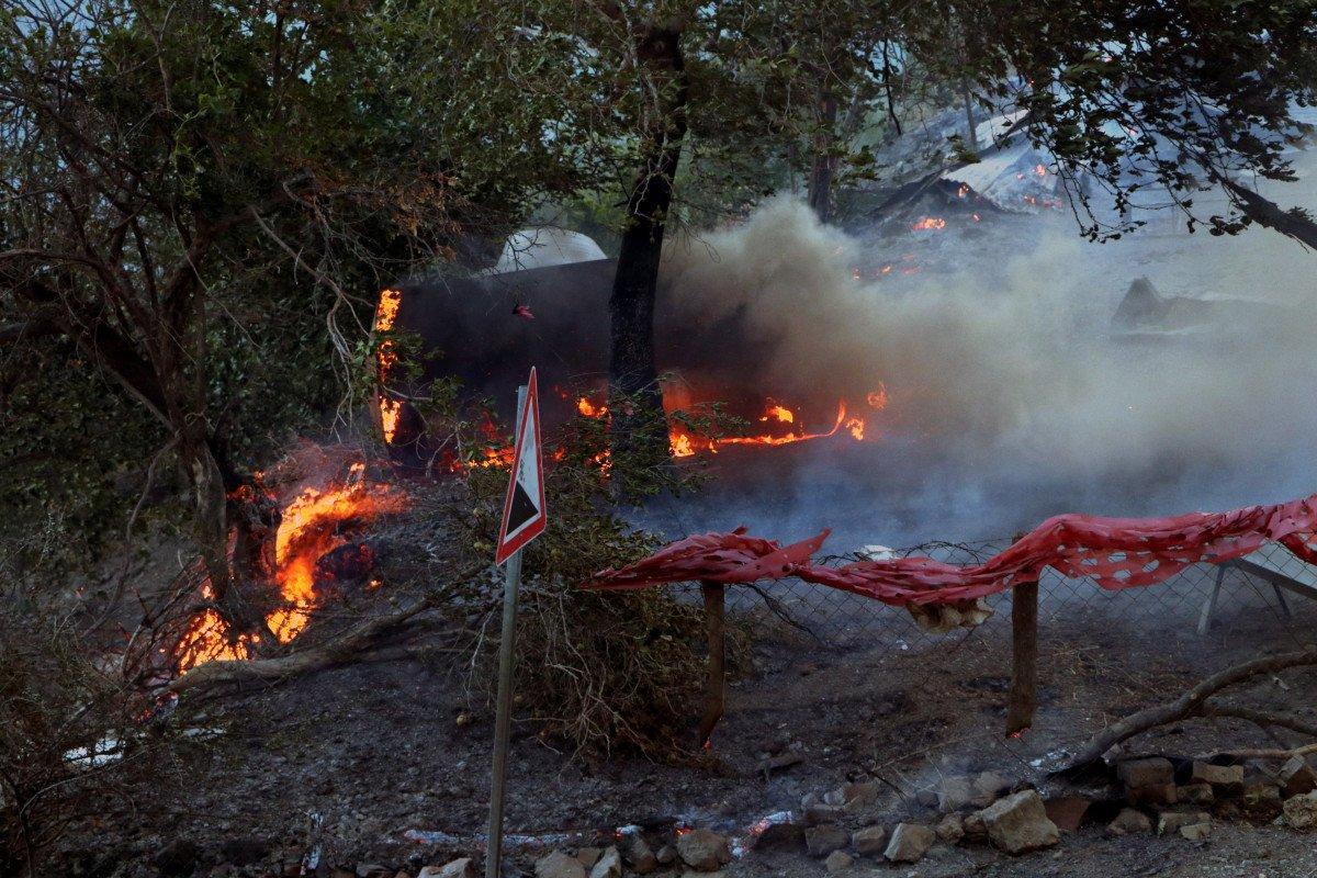 Kozan'daki orman yangınına müdahaleler sürüyor