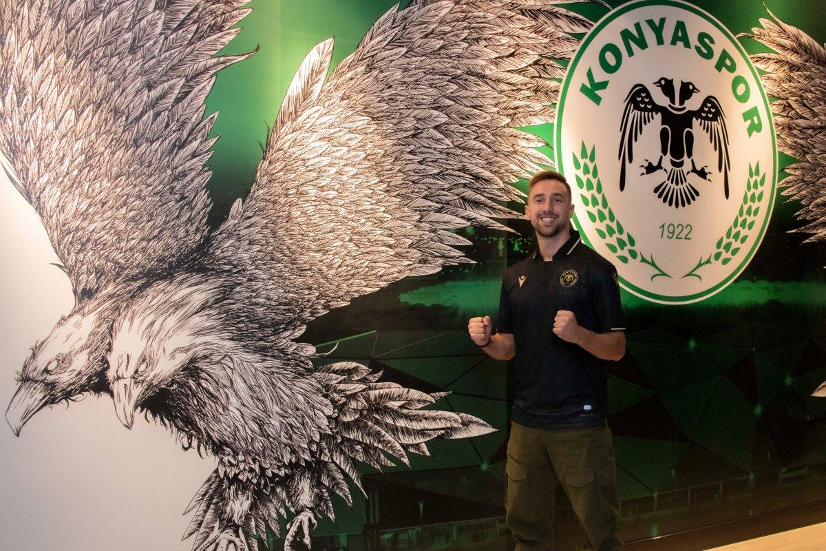 Konyaspor Endri Çekiçi'yi transfer etti