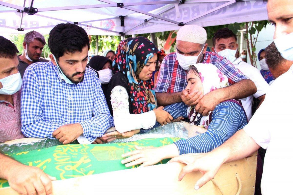 Samsun'da genç öğretmenin cenaze namazını imam babası kıldırdı