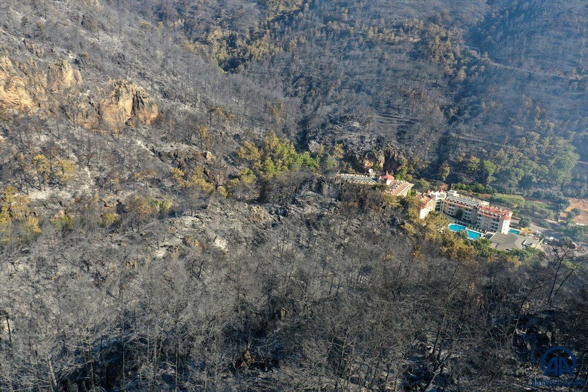 Marmaris'teki yangın havadan görüntülendi