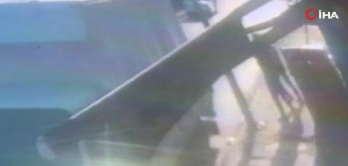 Küçükçekmece'de tartıştığı arkadaşına silahla saldırdı