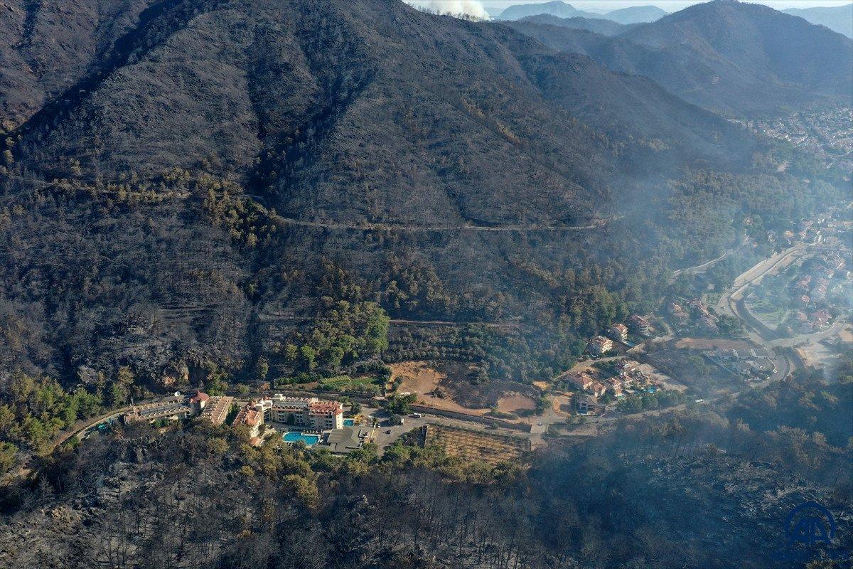 Marmaris'teki yangın havadan görüntülendi