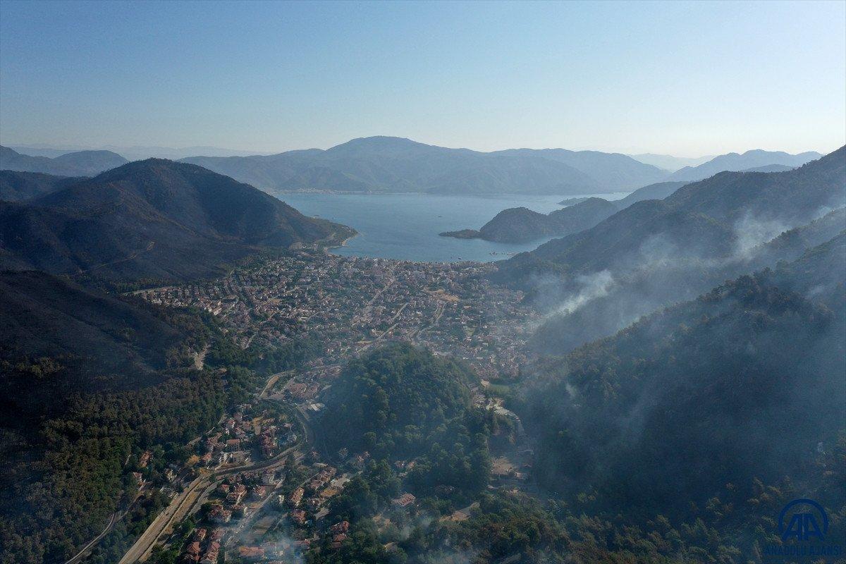 Marmaris'teki yangın havadan görüntülendi