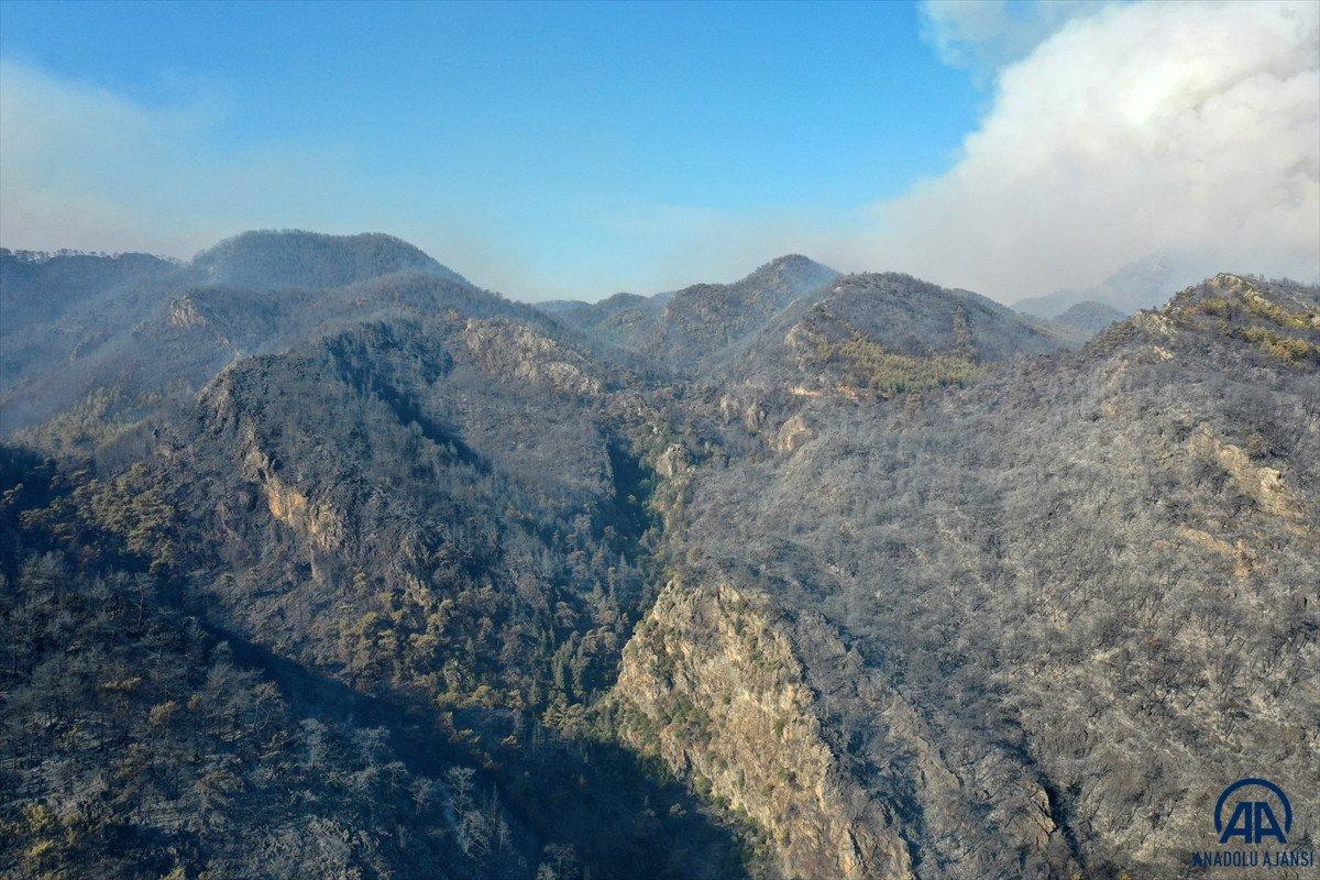 Marmaris'teki yangın havadan görüntülendi