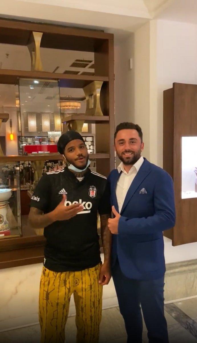 Rosier: Beşiktaş'a gel Ghezzal