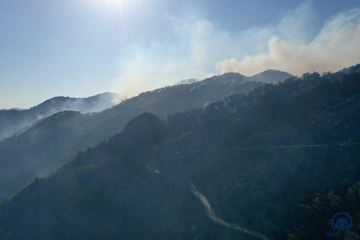 Marmaris'teki yangın havadan görüntülendi