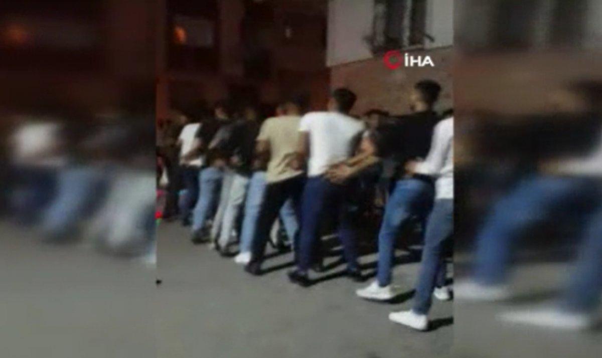 Esenyurt'ta asker uğurlaması ve düğünde tedbirler hiçe sayıldı