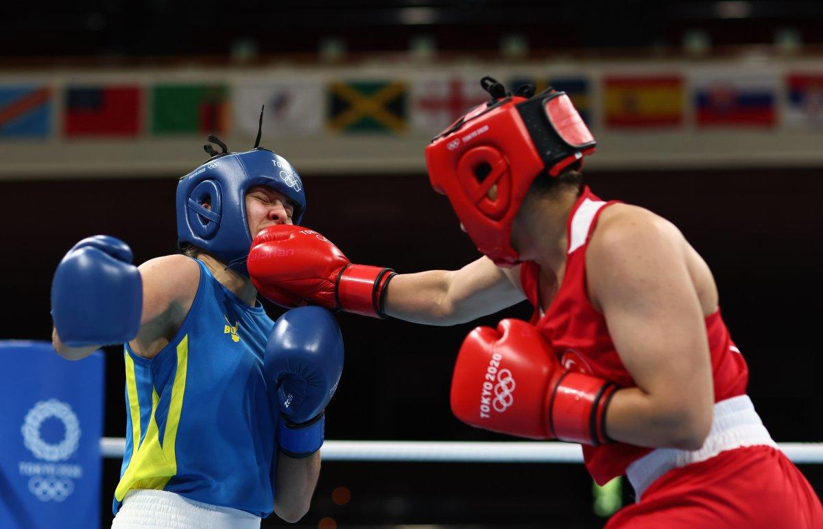 Busenaz Sürmeneli, Tokyo'da yarı finale yükseldi