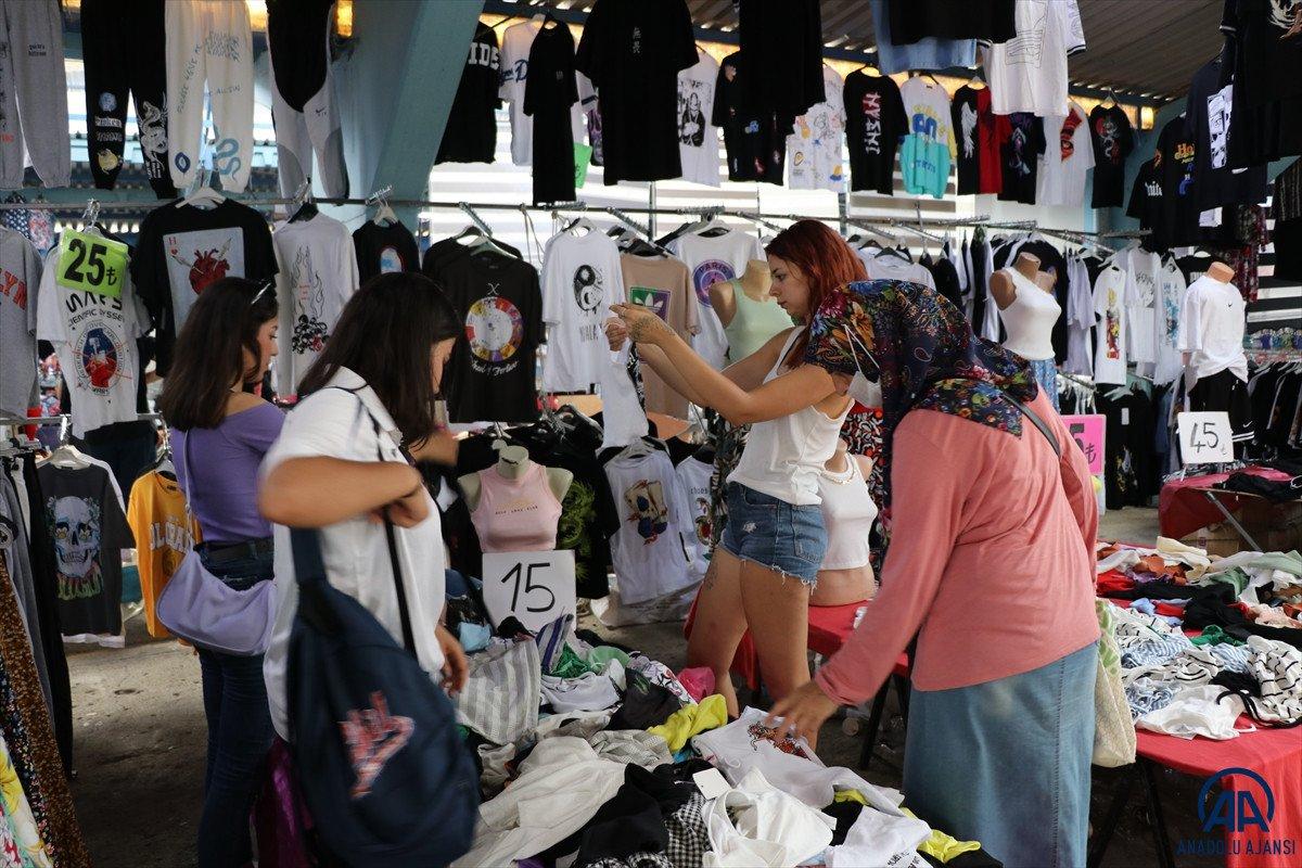 Edirne’de halk pazarında Bulgar turist yoğunluğu