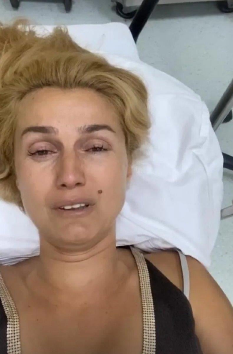 Felç geçirdim diyen Tuğba Özay, kuyumcu açılışında görüntülendi