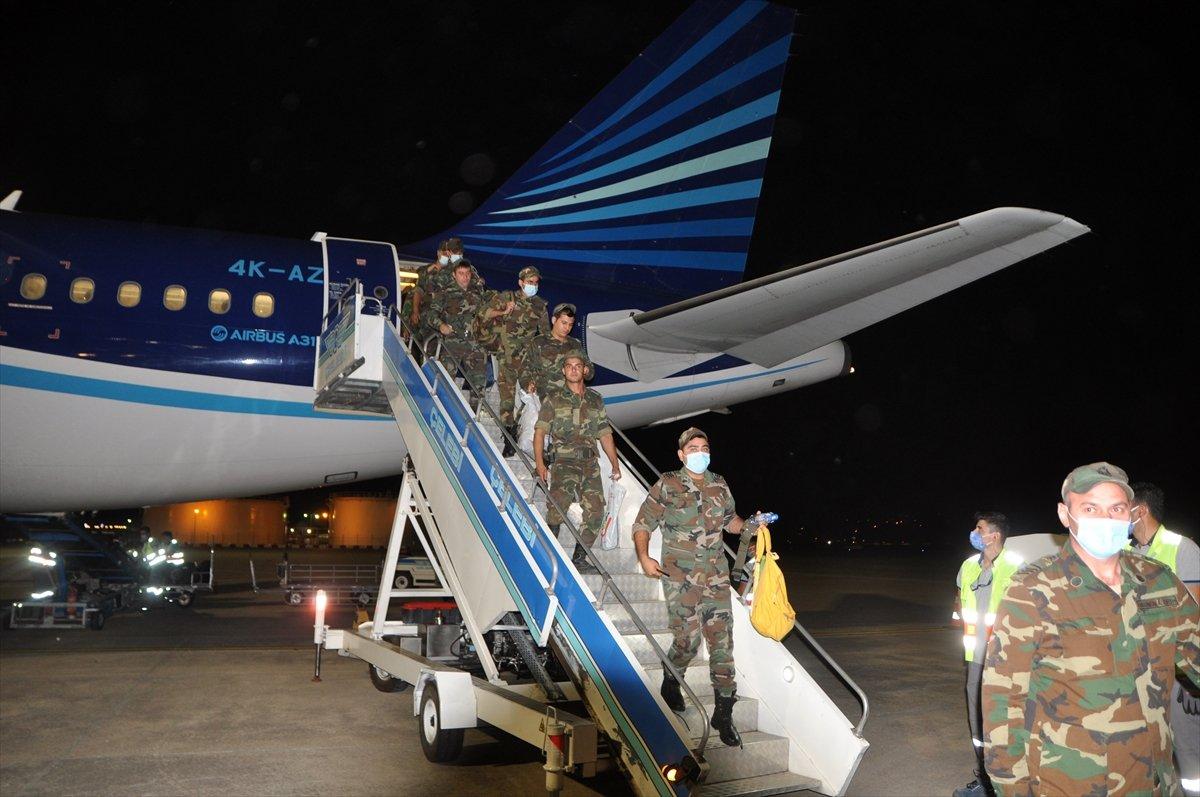 Azerbaycanlı ekip, yangınlarla mücadele için Türkiye'de