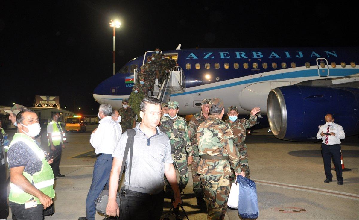 Azerbaycanlı ekip, yangınlarla mücadele için Türkiye'de