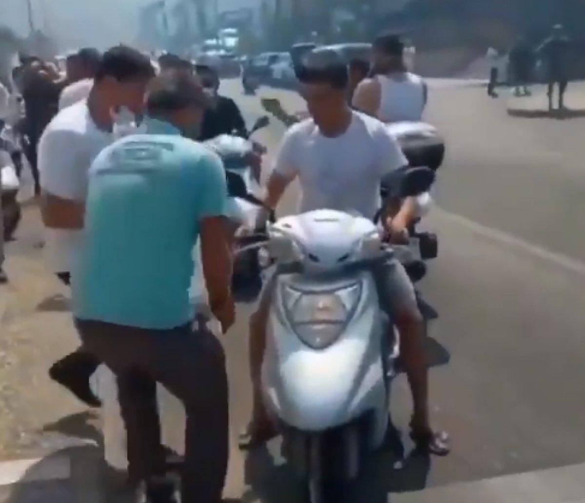 Türkiye'de yangınla mücadele: Vatandaşlar seferber oldu