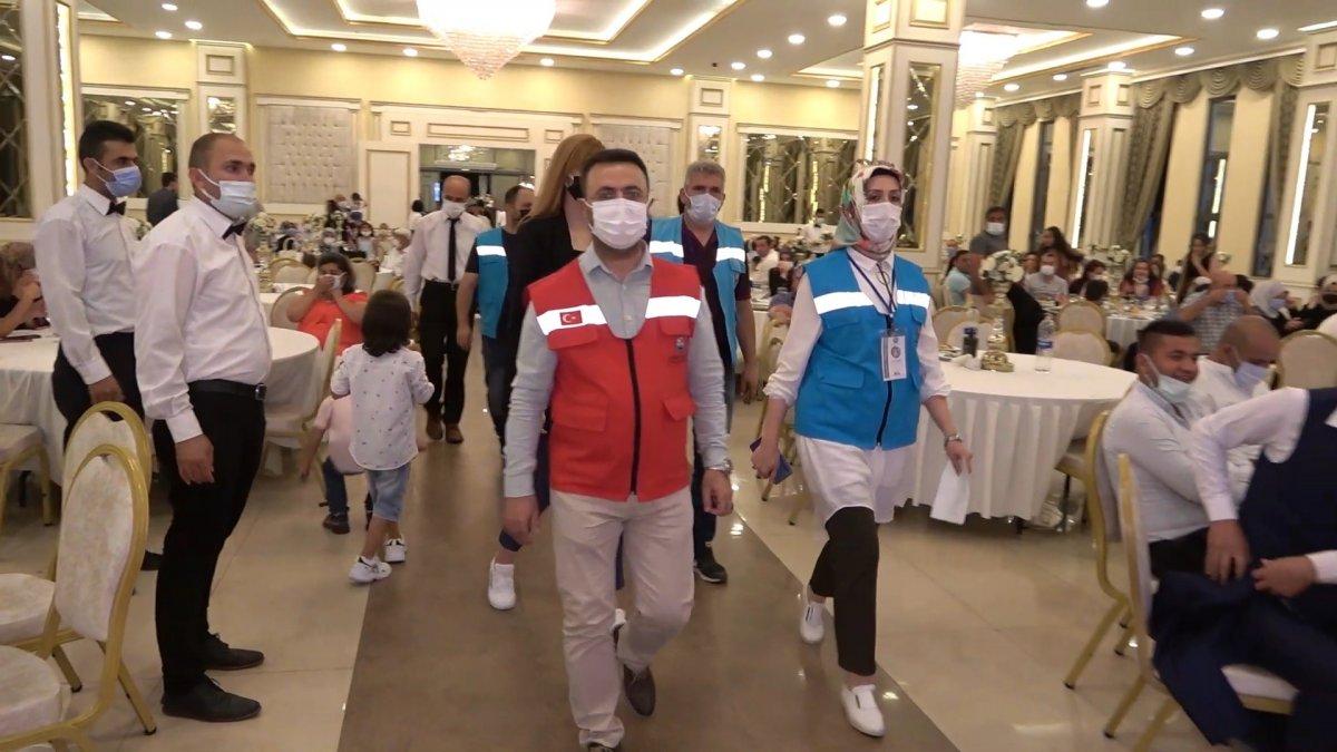 Kırıkkale Valisi'nden düğünlerde aşı çağrısı