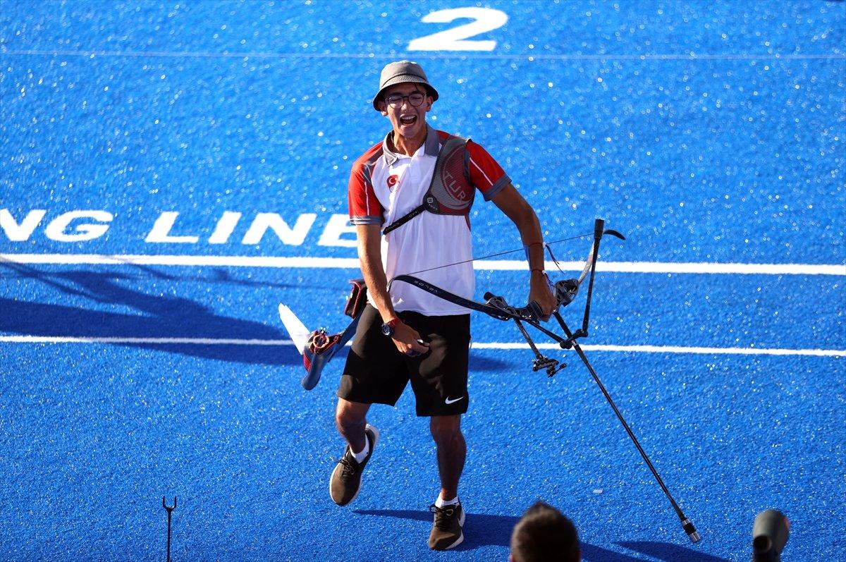 Mete Gazoz'un ikonik anı