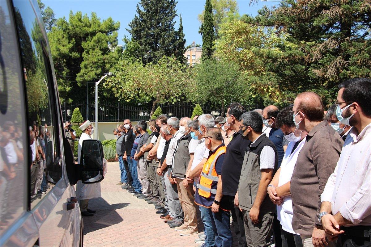 Manavgat'ta yaşamını yitiren 2 yangın işçisi törenle uğurlandı